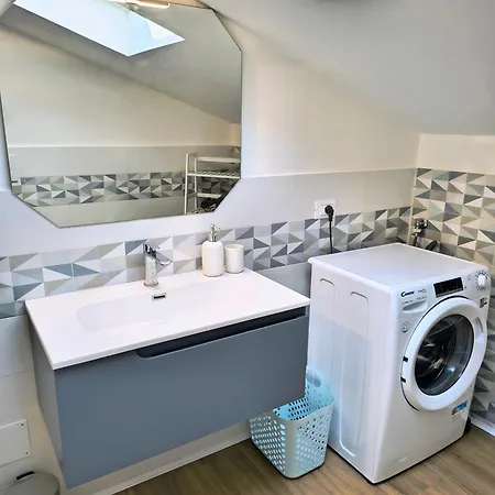 Mansarda Tra Le Stelle A 아파트 Locana